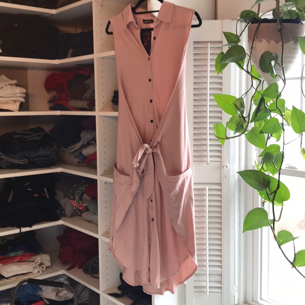 Adorable dress!